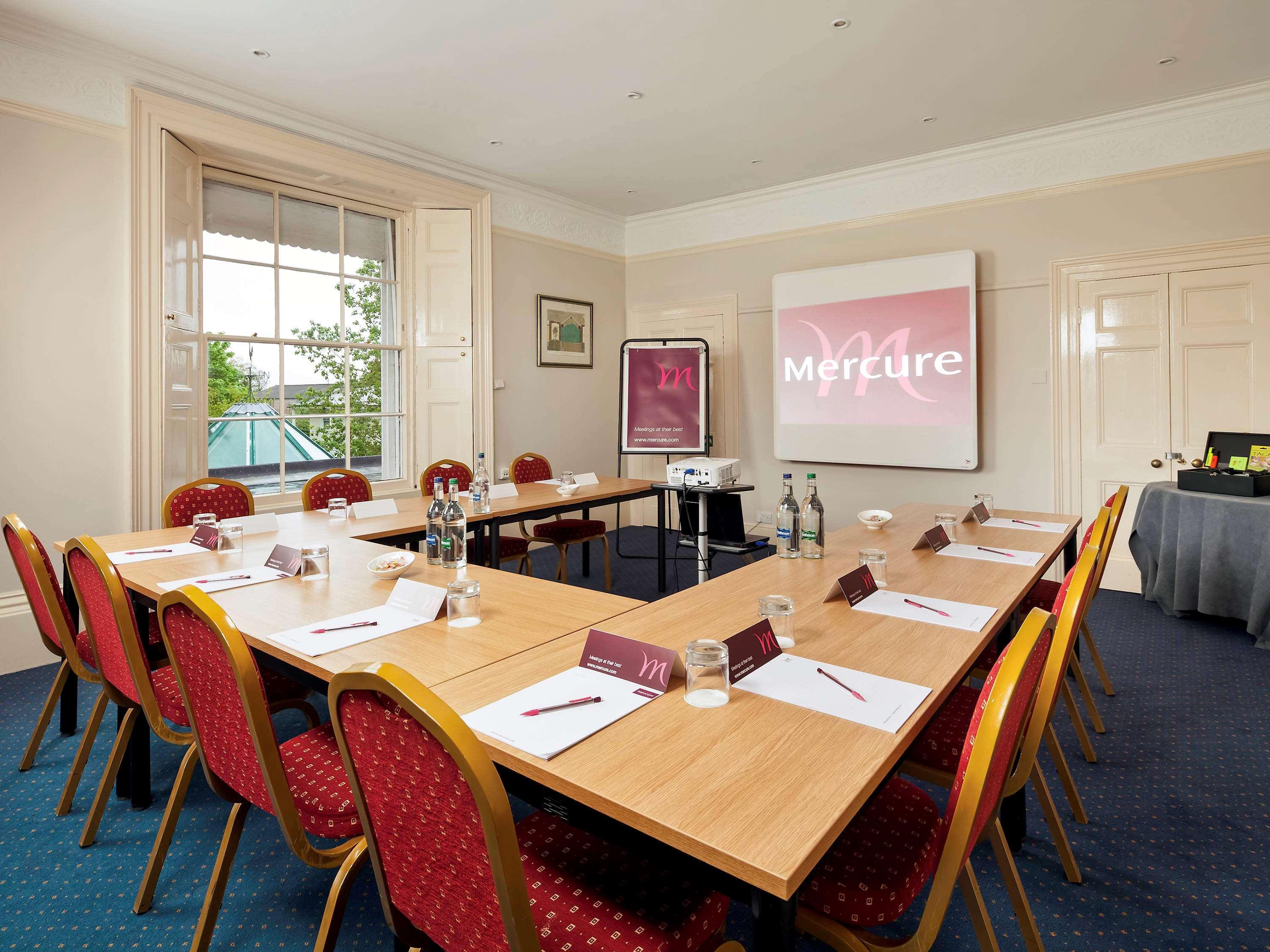 Mercure Bristol North The Grange Hotel Winterbourne Exterior foto
